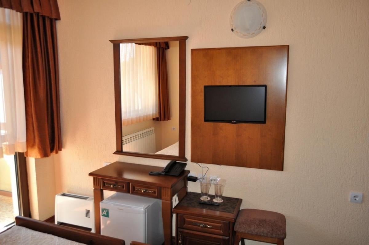 Spartak Family Hotel สโมลยัน ภายนอก รูปภาพ