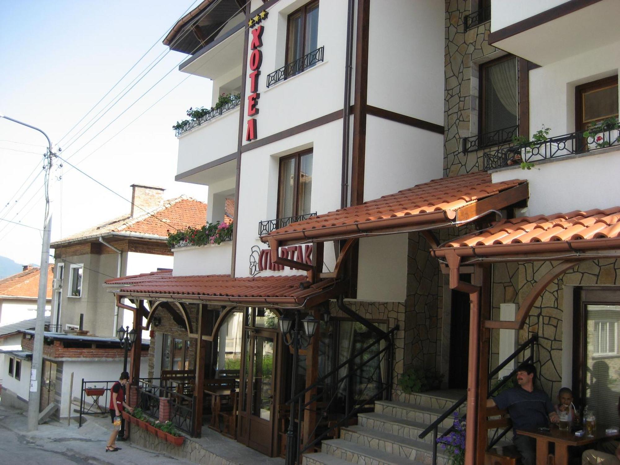 Spartak Family Hotel สโมลยัน ภายนอก รูปภาพ