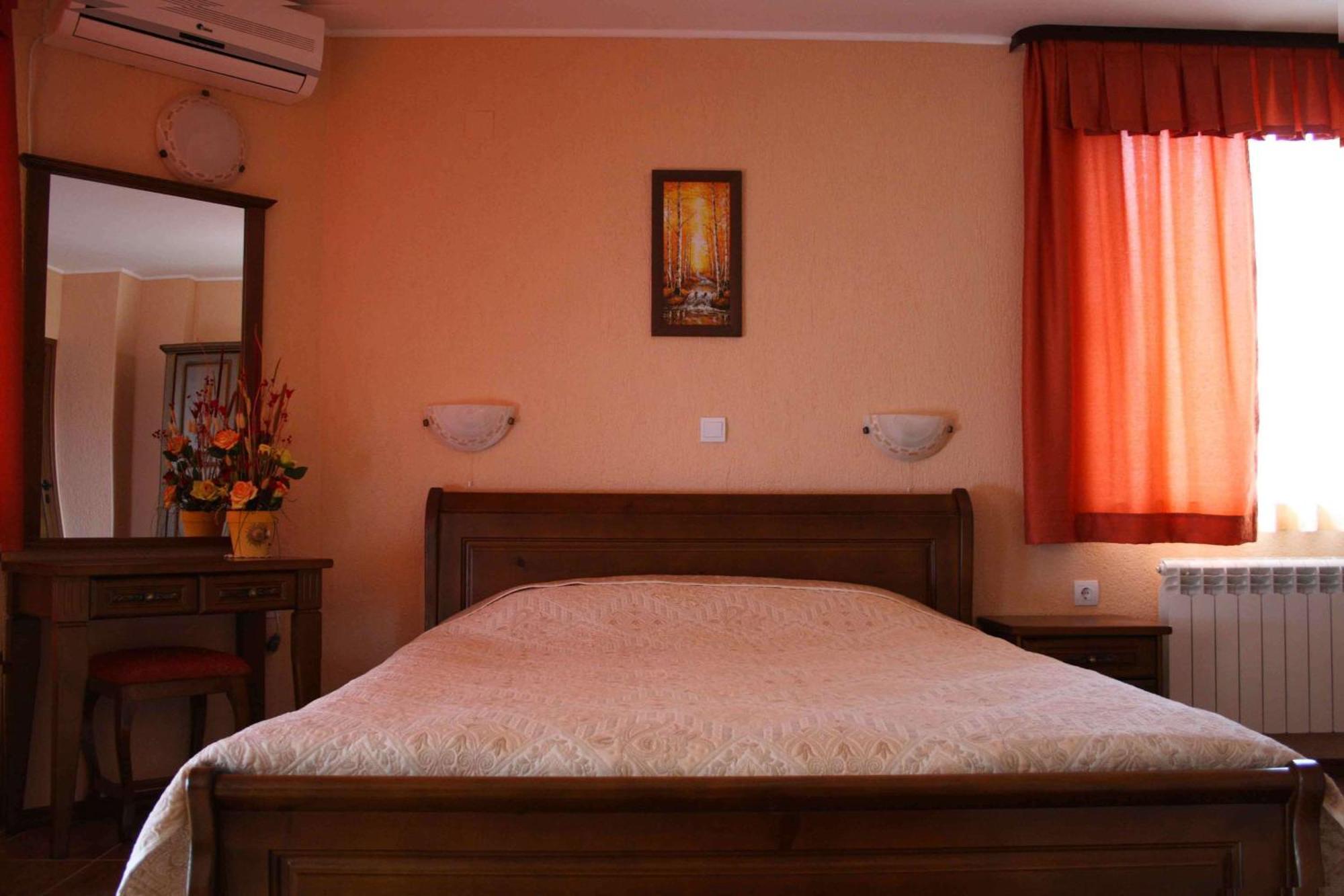 Spartak Family Hotel สโมลยัน ภายนอก รูปภาพ